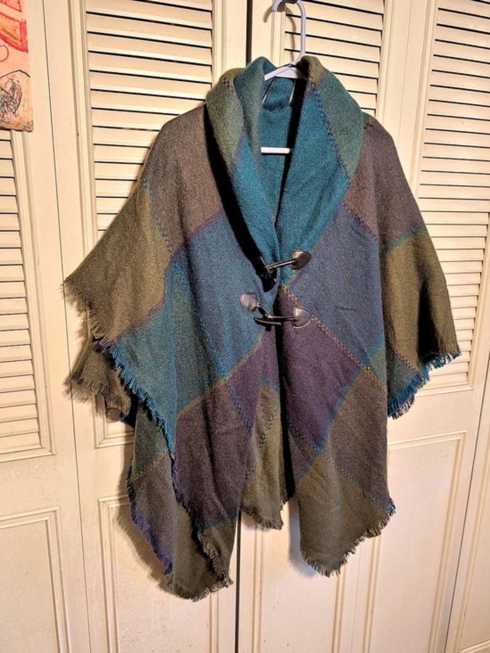 Plaid Fringe Cape in Green & Blue Like New